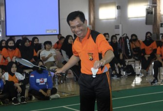Kapolda Bengkulu Irjen Pol Drs Teguh Sarwono M Si Buka Perlombaan Badminton Dalam Rangka Memperingati HUT Bhayangkari ke 72 Tahun