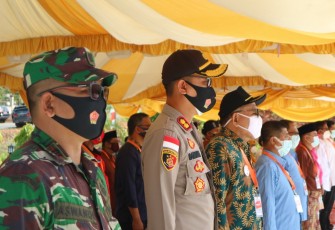 Polres Bintan Bersama TNI Amankan Jalannya Deklarasi Kampanye Damai Paslon Cabup dan Cawabup Bintan 