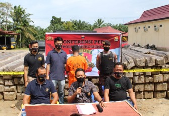 Polres Mukomuko Bekuk Terduga Pelaku Illegal Logging di Aur Cina