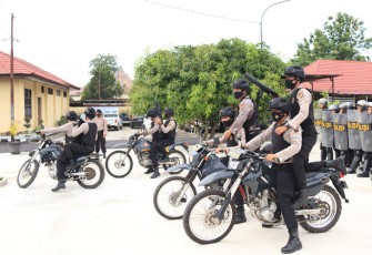 Personel Polres Musirawas melakukan simulasi pengamanan Pilkada Kabupaten Musirawas Rabu(16/9) photo ist
