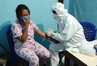 Puluhan Pramuria Jalani Rapid Test