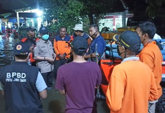 BPBD Jatim Kirim Perahu Karet ke Lokasi Banjir Pasuruan