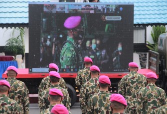 Prajurit Petarung Yonmarhanlan VIII Bitung Ikuti Upacara HUT Marinir Ke-75 Secara Virtual