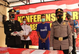 Kapolsek PurbaIingga AKP Nur Susalit dalam Konferensi Pers, Selasa (10/11/2020)