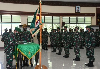 Pangdam IV/Diponegoro Mayor Jenderal TNI Bakti Agus Fadjari, S.I.P., M.Si. memimpin langsung acara serah terima jabatan sejumlah pejabat jajaran Kodam IV/Diponegoro di Aula Makodam IV/Diponegoro, Jl. Perintis Kemerdekaan, Watugong, Semarang, Rabu (18/11).