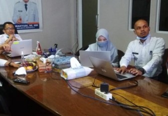 Acara pemaparan terkait cara pengelolaan aplikasi ASTABA bersama Kabid e-Gov Kominfosan Erika Ariesanti dihadiri oleh Bagian Hukum  dan Bagian Pemerintahan, Rabu (18/11/2020)