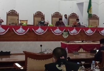 Rapat Paripurna DPRD Kabupaten Seluma Agenda Mendengarkan Pendapat Akhir Fraksi Terhadap 4 Raperda 