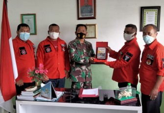 Danramil  02/Bintim Kapten Inf Aswandi Menerima Kunjungan  Organisasi Persatuan Batak Bersatu 