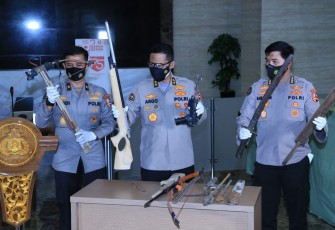Kadiv Humas Polri Irjen Argo Yuwono Saat Melakukan Konferensi Pers 