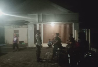 Polsek Singorojo  melaksanakan Patroli Blue Light diwilayah hukum Kecamatan Singorojo Kendal Kamis malam 3/12/2020.