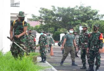 Dalam rangka hari Infanteri ke-72 Tahun 2020, Kodam IV/Diponegoro menggelar kegiatan Karya Bhakti yang dipusatkan di Museum Mandala Bhakti, Jl. Unika Soegijapranata No.1, Barusari, Kec. Semarang  Selatan, Kamis (17/12/2020).
