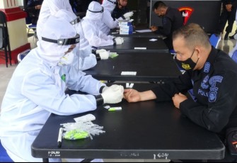 100 Personil Brimob Polda Bengkulu Jalani Rapid Tes 