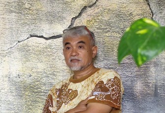 Guru Seni Rupa SMA 8 Yogyakarta Drs Suhardi