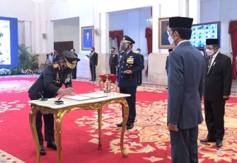 Acara proses Serah Terima Jabatan (Sertijab) Jenderal Idham Azis kepada Jenderal Listyo Sigit Prabowo di Rupatama Mabes Polri, Jakarta Selatan, Rabu (27/1/2021).  