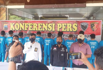 Direktorat Reserse Kriminal Umum Polda Jateng dalam kurung waktu 1,5 bulan, sejak tanggal 1 Januari 2021 sampai dengan 15 Februrari 2021  berhasil mengamankan 16 tersangka beserta barang bukti tindak pidana perjudian yang terjadi di wilayah hukum Polda Jateng dengan 2 judi jenis Hongkong, 2 Cap Jie Kie, 1 Dadu dan 1 Sabung ayam di wilayah hukum Polda Jateng.