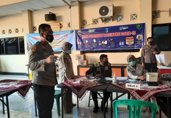 Kegiatan vaksinasi bagi anggota Polres Pekalongan Kota berlangsung mulai hari ini Selasa, 23 Februari 2021 yang di laksanakan selama 6 hari dengan jumlah keseluruhan 665 terdiri dari Anggota Polres Pekalongan Kota termasuk ASN