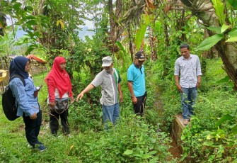 Wali Nagari Aia Manggih Tinjau Rencana Perbaikan Saluran Irigasi di Kenagarian Aia Manggih