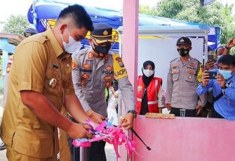 Wakil Bupati Dampingi Kapolres Bintan Resmikan Kampung Tangguh