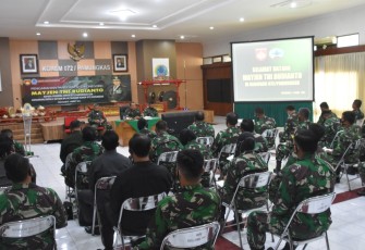 Pangdam IV/Diponegoro Mayjen TNI Rudianto melakukan kunjungan kerja (Kunker) pertamanya setelah dilantik ke Korem 072/Pamungkas yang berada di jalan Reksobayan No 4 Yogyakarta Selasa (9/3/2021) 