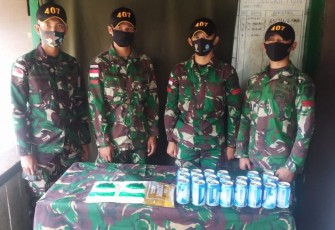 Satuan Tugas Pengamanan Perbatasan (Satgas Pamtas) Yonif 407/Padmakusuma kembali berhasil menggagalkan penyelundupan barang ilegal berupa 21 kaleng minuman keras merek Brewed For, 1 Liter Minyak Goreng, dan 2 Kg Gula Pasir Jenis Prai yang berasal dari Malaysia yang akan diselundupkan ke Indonesia melalui jalur tikus di Desa Semareh, Kecamatan Ketungau Tengah, Kabupaten Sintang, Kalbar