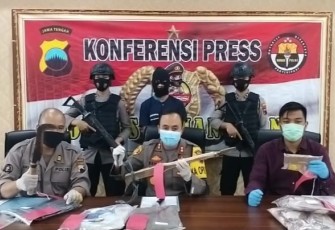 Kapolres Temanggung Polda Jateng AKBP Benny Setyowadi, S.I.K., M.Si. saat melaksanakan konferensi Pers di Mapolres Temanggung.