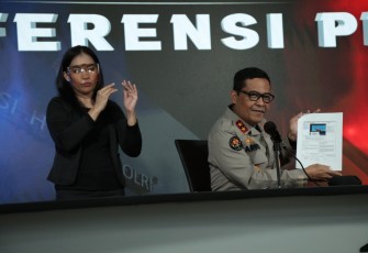 Kadiv Humas Polri Irjen Argo Yuwono saat konferensi Pers