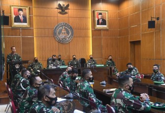 Pangdam IV/Diponegoro Mayjen TNI Rudianto bersama Ketua Persit Kartika Chandra Kirana PD IV/Diponegoro melaksanakan kunjungan kerja ke Korem 074/Warastratama, Senin (12/4/2021).