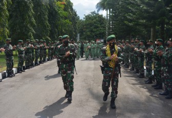 Diawal masa jabatannya, Panglima Divisi 2 Kostrad Brigjen TNI Andi Muhammad, S.H, melaksanakan safari Ramadhan dan kunjungan kerja di satuan Yonif Mekanis Raider 411/Pandawa Kostrad, Salatiga, Jawa Tengah. Kamis, (15/4/2021).