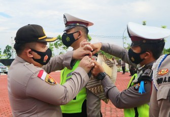 Polres Bintan Apel Gelar Pasukan Dalam Rangka Operasi Keselamatan Seligi 2021