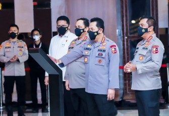 Kapolri Jenderal Polisi Listyo Sigit Prabowo  Melaunching  SP2HP Online