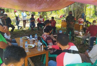 Koramil Mempawah Hulu Pantau Adat Balala