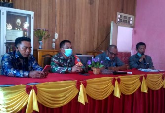 Babinsa Bersama Satgas PPKM Mikro Desa Negeri Baru Gelar Rakor Dan Evaluasi