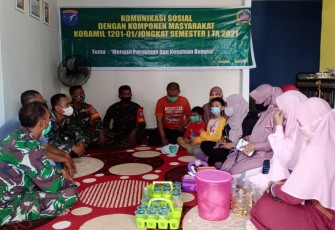 Pererat Silaturahmi Koramil Jongkat Komsos dengan Masyarakat
