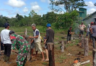 Tidak Pernah Pudar Babinsa 1206-03 Batang Lupar Tanamkan Sikap Peduli 