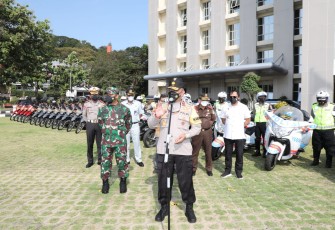 Wakapolda Jateng Brigjen Pol Abiyoso Seno Aji Saat membacakan amanat Kapolri