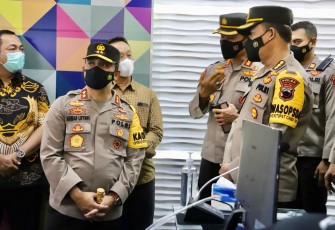 Kapolda Jawa Tengah Irjen Pol Ahmad Luthfi bersama dengan Wakapolda Brigjen Abiyoso menghadiri Launching Presisi Commander Center Polrestabes Semarang yang bertempat di Lapangan Apel Polrestabes Semarang, Sabtu pagi (8/5/21).