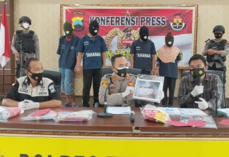 Kapolres Temanggung, AKBP Pol Benny Setyowadi, SIK., MSI., melalui Kasat Reskrim Polres Temanggung, AKP Pol Setyo Hermawan, S.I.K, M.A., dalam keterangan Pers di Mapolres Temanggung, Rabu siang (19/5/21).
