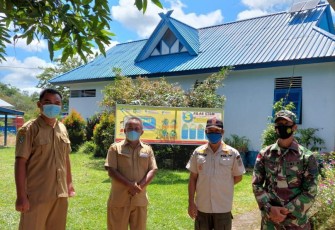 Babinsa Koramil 1206-02/Semitau  Laksanakan Pendampingan dan Pengawasan Swab 