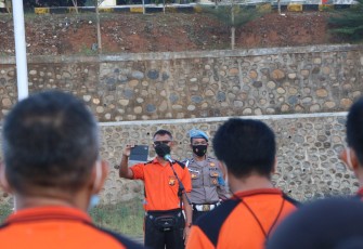 Kabid Humas Polda Bengkulu Kombes Pol Sudarno SSos MH Pimpin Apel 