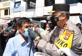 Ops Zebra Nala 2021, Polda Bengkulu Bagikan 10.000 Masker dan Vaksin Gratis