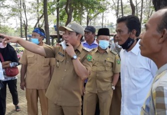 Pemkot Warning Pedagang Taman Berkas