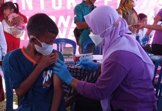 Badan Intelejen Negara (BIN) Bengkulu bekerjasama dengan Pemerintah Daerah (Pemda) Kabupaten Seluma, kembali menggelar Vaksinasi Massal untuk Pelajar