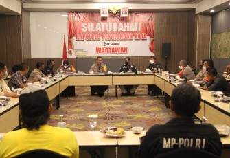 Kapolres Kota Pekalongan silaturahmi bersama wartawan di Hotel Pesona Jl. Dr. Sucipto Pekalongan Timur