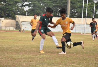 Laga uji coba penutupan Persika Karanganyar melawan Persik Kendal