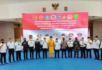 Bertempat dia Aula Utama  kantor bupati Bintan telah di lakukan deklarasi damai dan penandatanganan pakta integritas dalam rangka pemilihan kepala desa serentak secara bergelombang dan pemilihan kades Antar waktu
