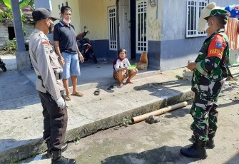 Babinsa Ajak Warga Kompak Hadapi Covid - 19
