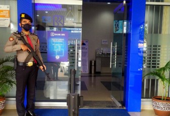 Polres Majalengka-Polda Jabar, Jaga Objek Vital Tetap Aman, Unit Pam Obvit Sat Samapta Melaksanakan Pejagaan Bank