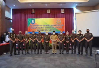 Gubernur Bengkulu Rohidin Mersyah menghadiri sekaligus membuka Rapat Koordinasi tim pengawasan aliran kepercayaan dan aliran keagamaan Dalam Masyarakat (Pakem) Provinsi Bengkulu tahun 2021