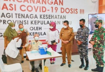 11.556 Nakes Kepri Disuntik Vaksin Ketiga