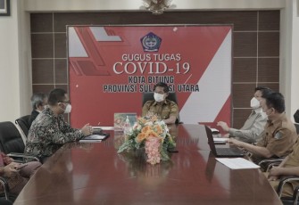Wakil walikota Bitung saat menerima kunjungan Tim BPK